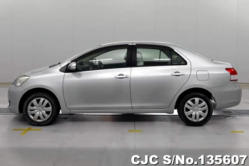 Toyota Belta in Silver for Sale Image 7