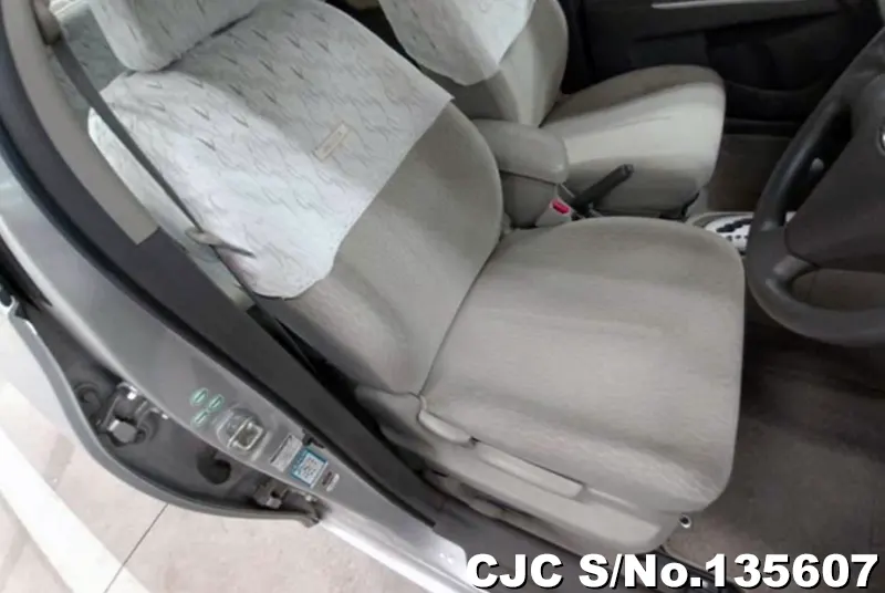 Toyota Belta in Silver for Sale Image 9