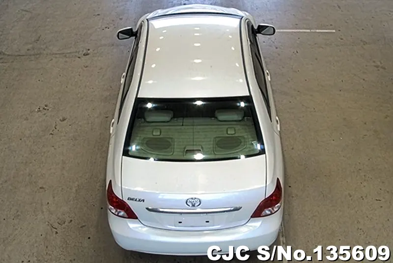 Toyota Belta in White for Sale Image 2