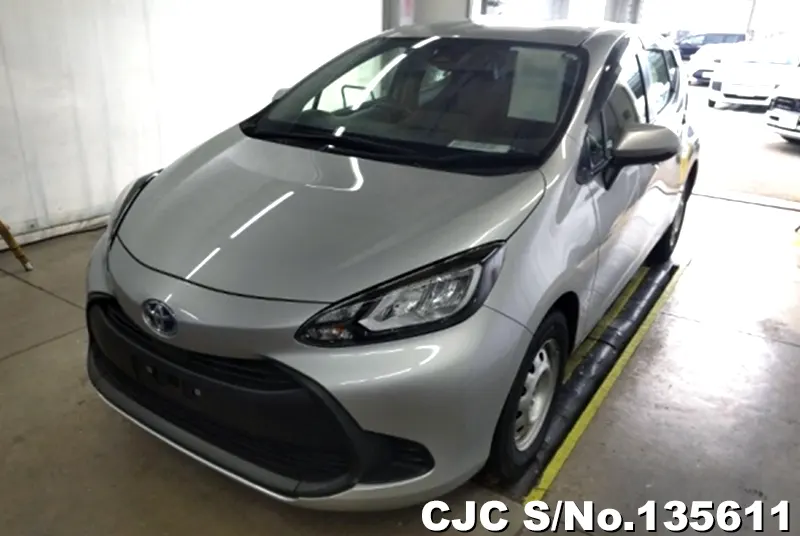 Toyota Aqua in Silver for Sale Image 3