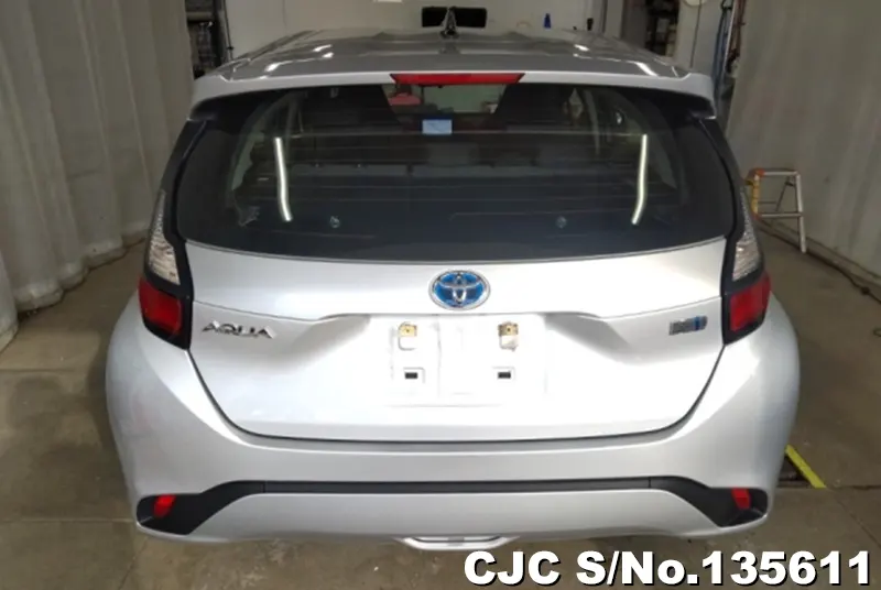 Toyota Aqua in Silver for Sale Image 4