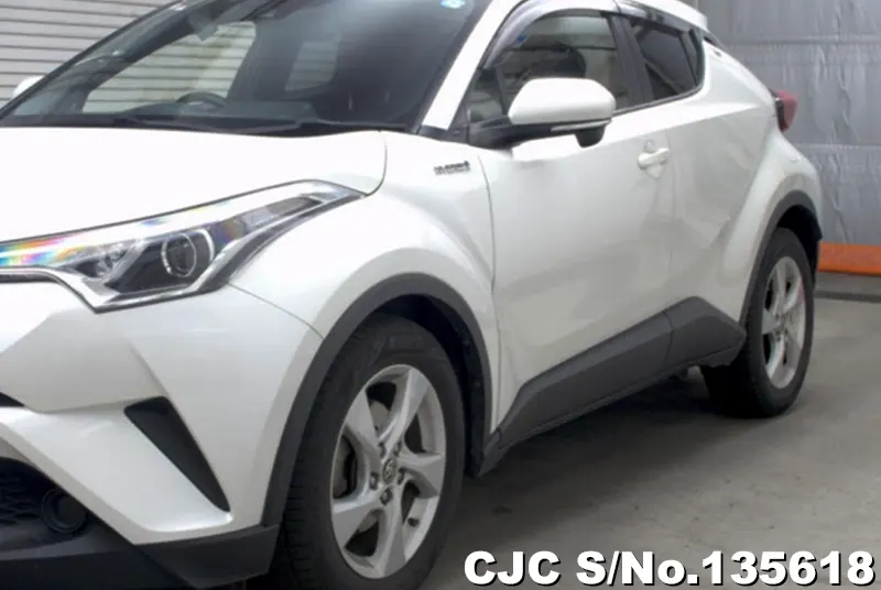 Toyota C-HR in White for Sale Image 3