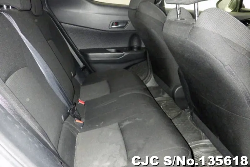 Toyota C-HR in White for Sale Image 7