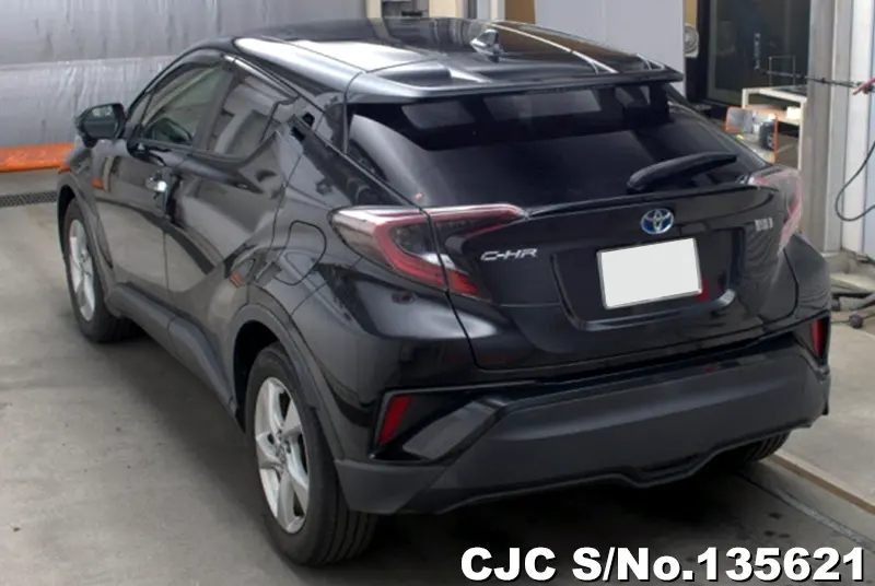 Toyota C-HR in Black for Sale Image 1