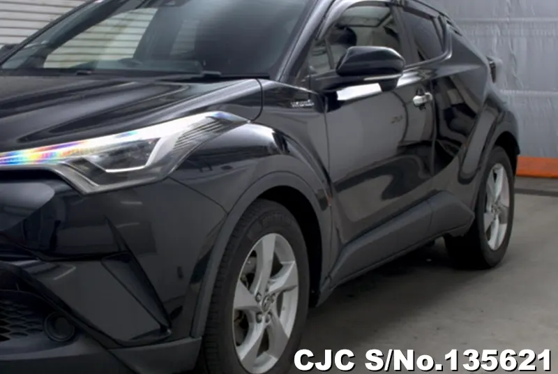 Toyota C-HR in Black for Sale Image 3