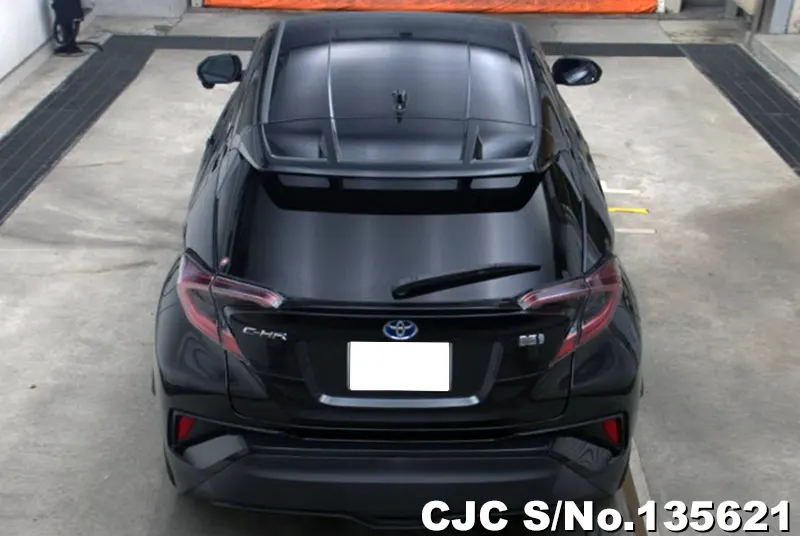 Toyota C-HR in Black for Sale Image 5