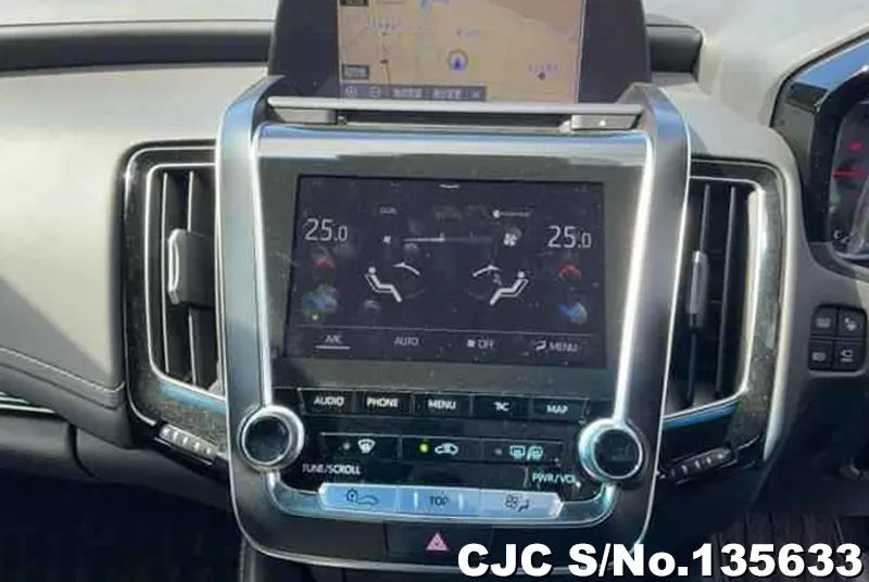 Toyota Crown in Black for Sale Image 10