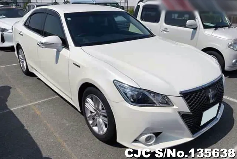 Toyota / Crown 2015