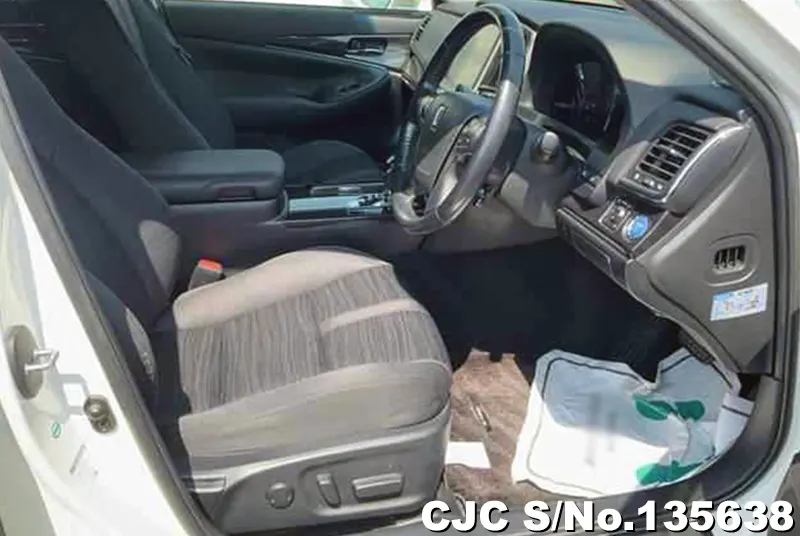 Toyota Crown in  for Sale Image 6