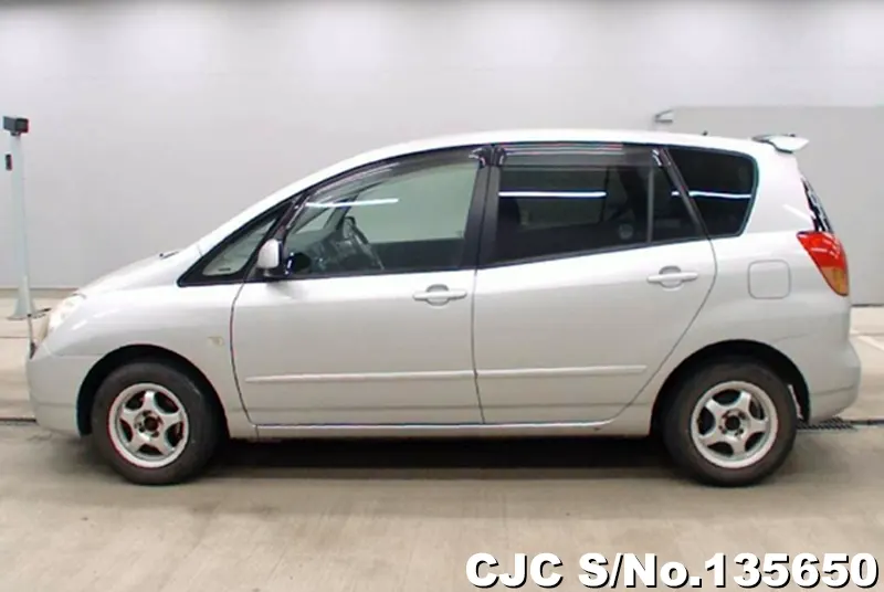 Toyota Spacio in Silver for Sale Image 5