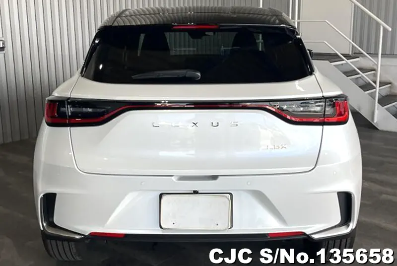 Lexus LBX in White for Sale Image 1