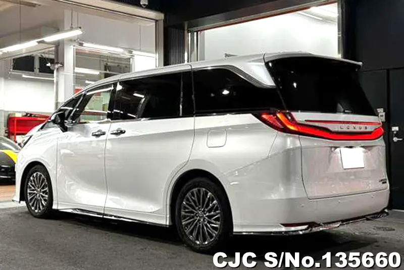 Lexus LM500h in White for Sale Image 1