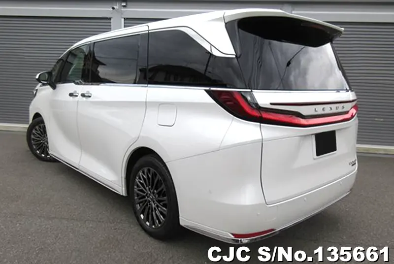 Lexus LM500h in Pearl for Sale Image 1