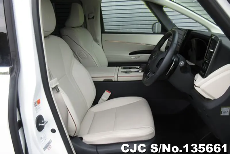 Lexus LM500h in Pearl for Sale Image 11