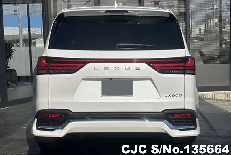 Lexus LX 600 in Pearl for Sale Image 5