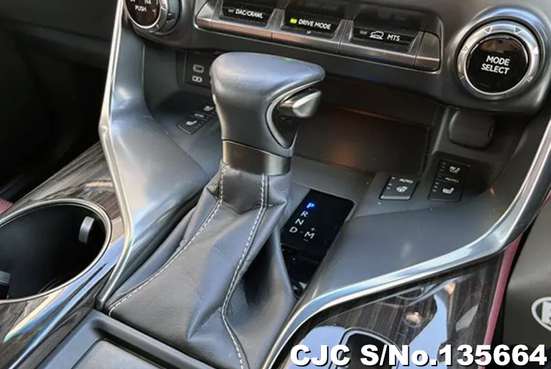 Lexus LX 600 in Pearl for Sale Image 15