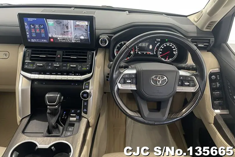Toyota Land Cruiser in Pearl for Sale Image 9