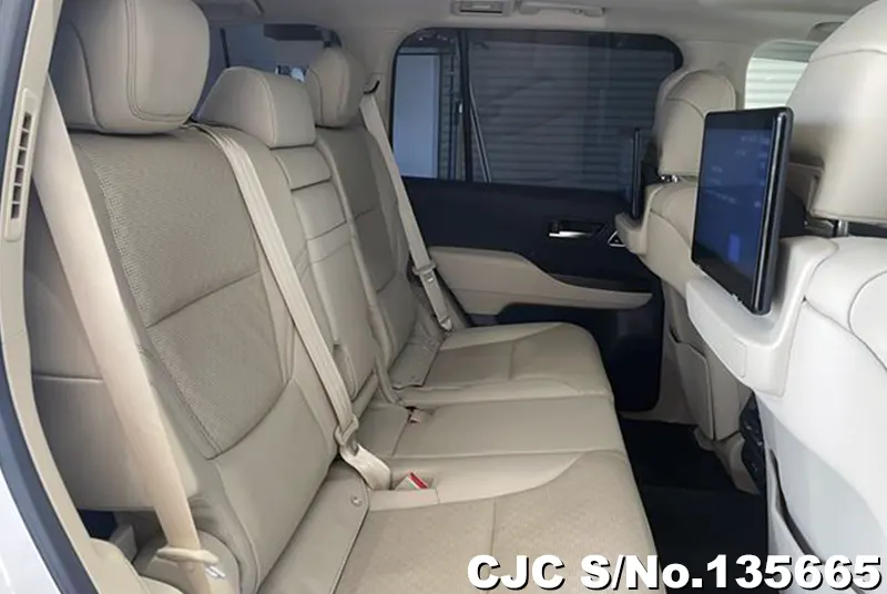 Toyota Land Cruiser in Pearl for Sale Image 12