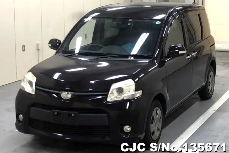 Toyota Sienta in Purple for Sale Image 3
