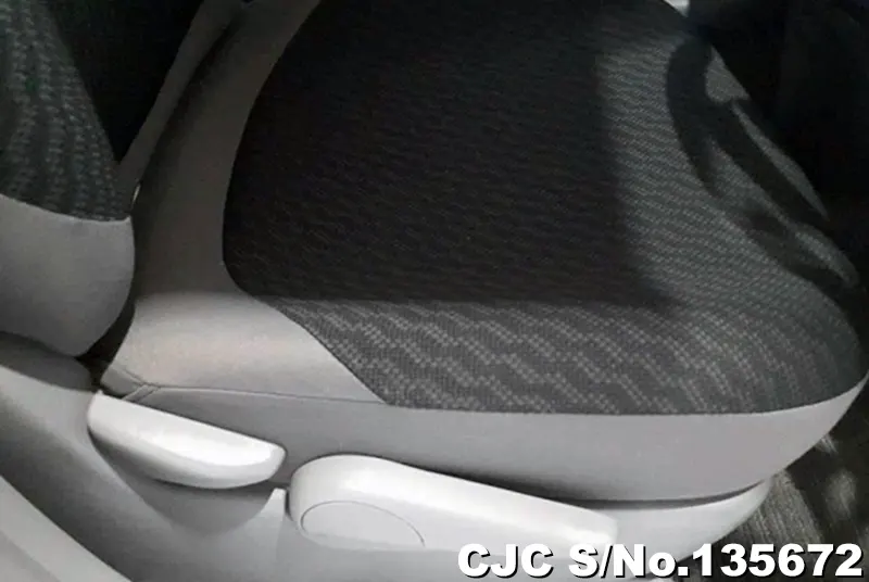 Toyota Sienta in White for Sale Image 8
