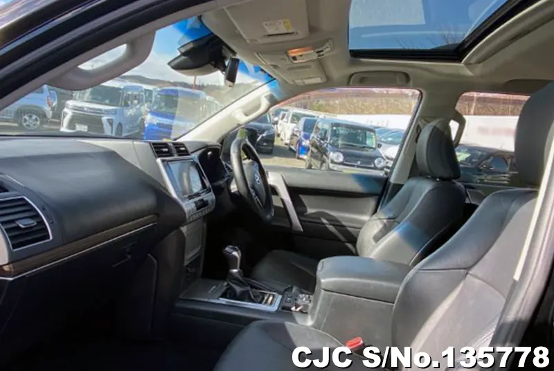 Toyota Land Cruiser Prado in Black for Sale Image 8