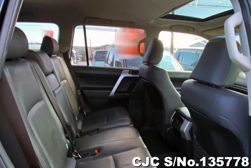 Toyota Land Cruiser Prado in Black for Sale Image 9