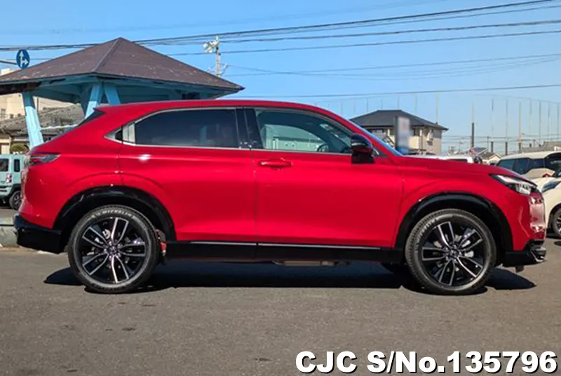 Honda Vezel in Red for Sale Image 4