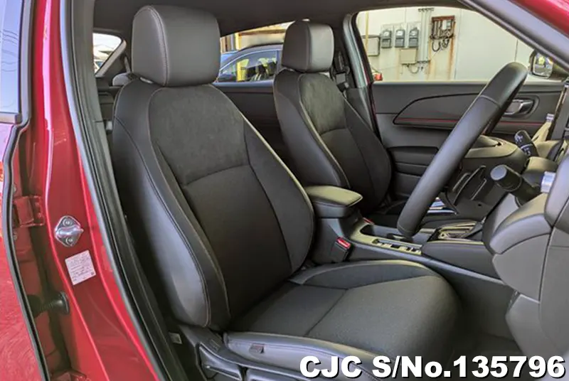 Honda Vezel in Red for Sale Image 8