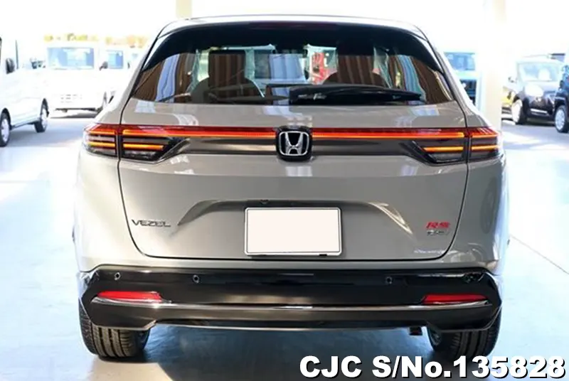 Honda Vezel in Gray for Sale Image 5
