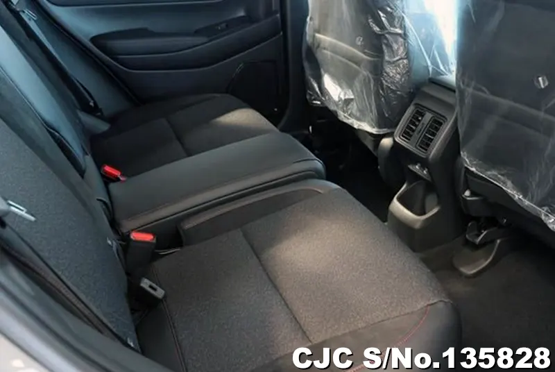 Honda Vezel in Gray for Sale Image 9