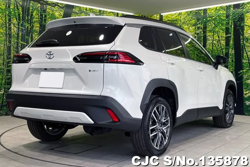 Toyota Corolla Cross in Pearl for Sale Image 2