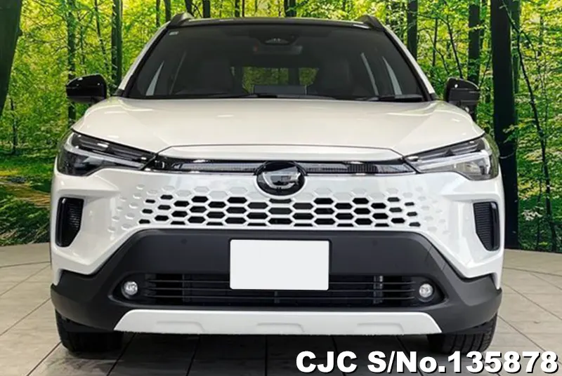 Toyota Corolla Cross in Pearl for Sale Image 4