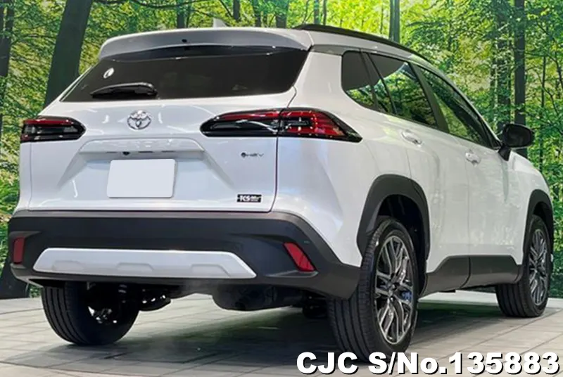 Toyota Corolla Cross in Pearl for Sale Image 2