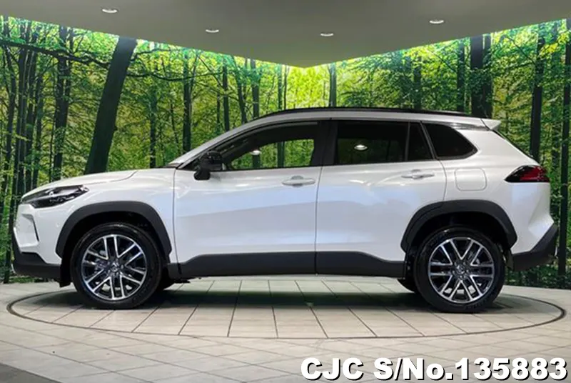 Toyota Corolla Cross in Pearl for Sale Image 7