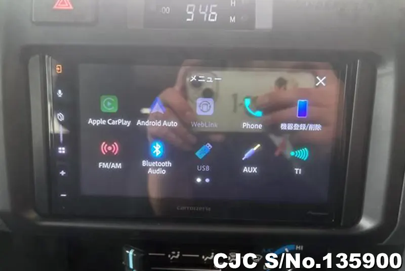 Toyota Land Cruiser in Brown for Sale Image 3