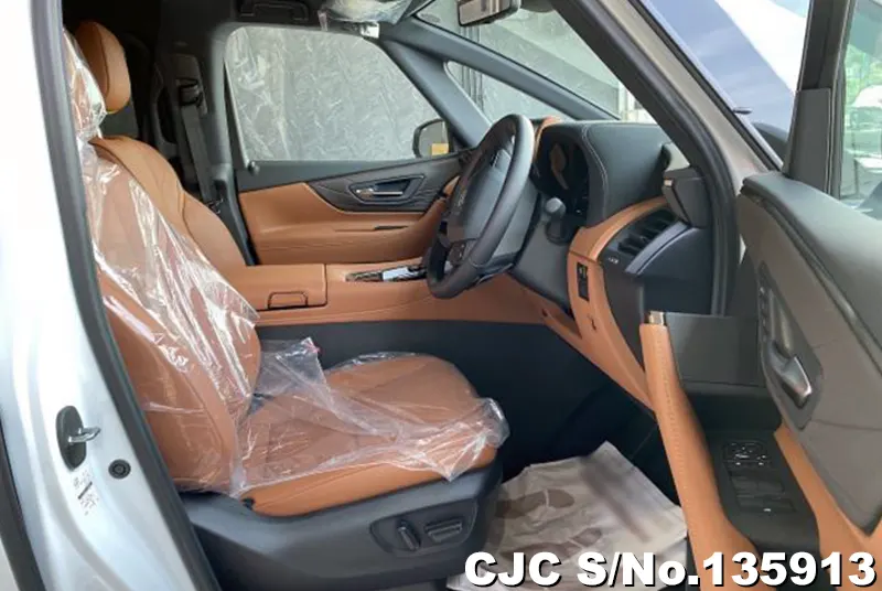 Toyota Vellfire in Pearl for Sale Image 11