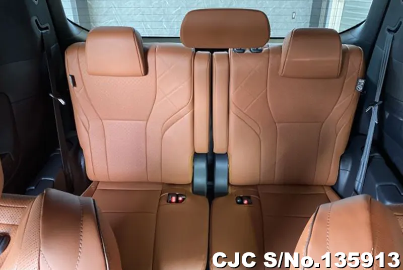 Toyota Vellfire in Pearl for Sale Image 12