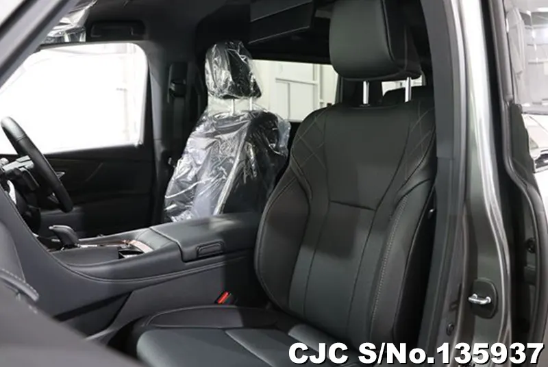 Toyota Vellfire in Gray for Sale Image 10
