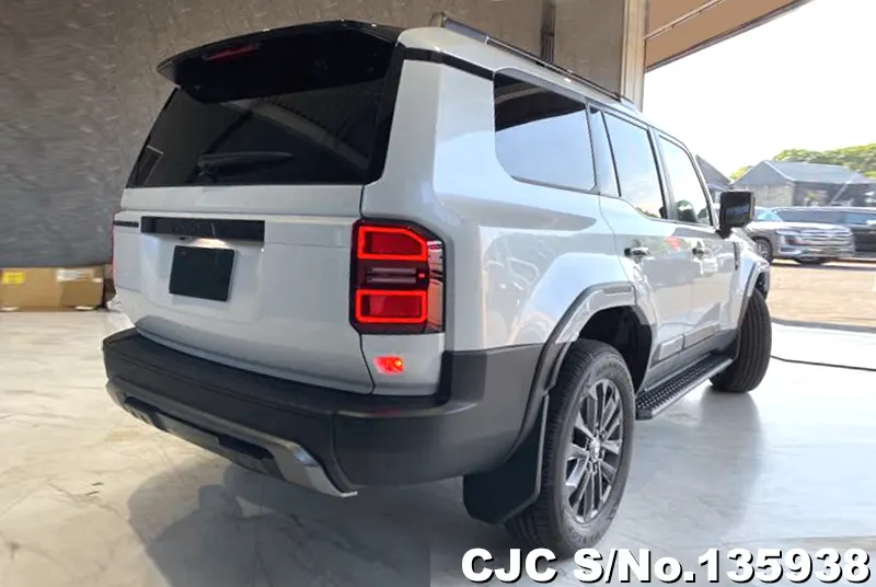 Toyota Land Cruiser 250 in Pearl for Sale Image 2