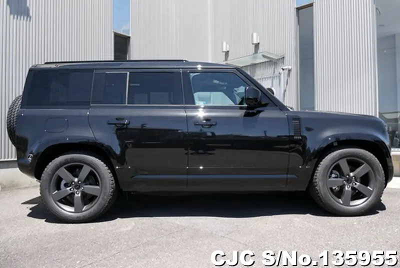 Land Rover Defender in Black for Sale Image 3