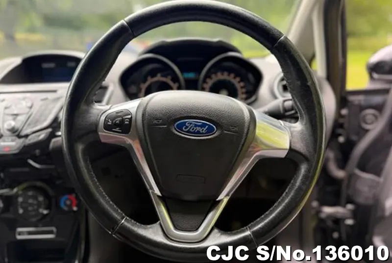 Ford Fiesta in Black for Sale Image 13