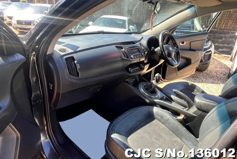 Kia Sportage in Black for Sale Image 9