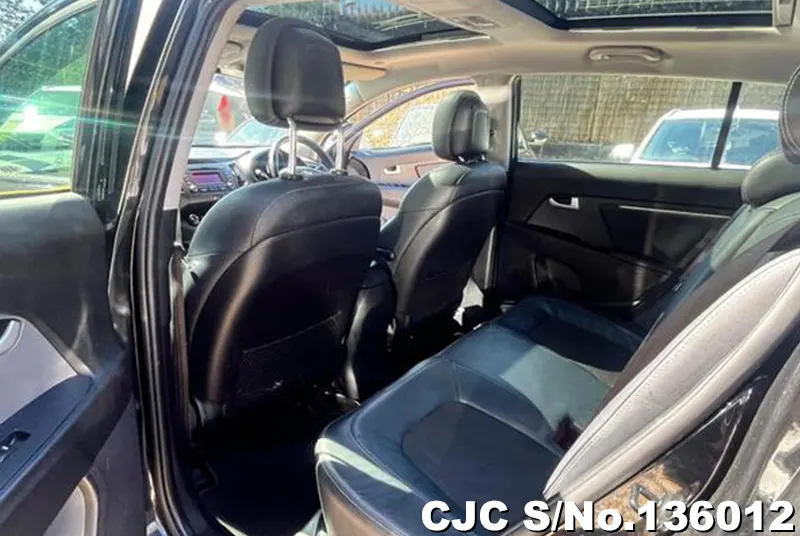 Kia Sportage in Black for Sale Image 13