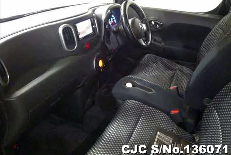 Nissan Cube in Black for Sale Image 3