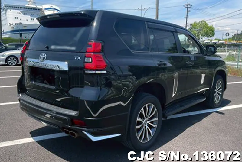 Toyota Land Cruiser Prado in Black for Sale Image 2