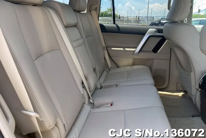 Toyota Land Cruiser Prado in Black for Sale Image 10