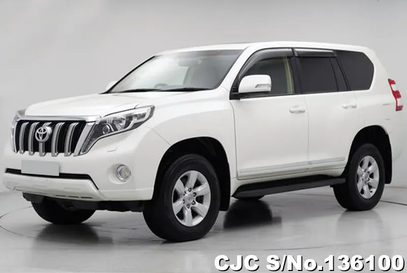 Toyota Land Cruiser Prado in White for Sale Image 3