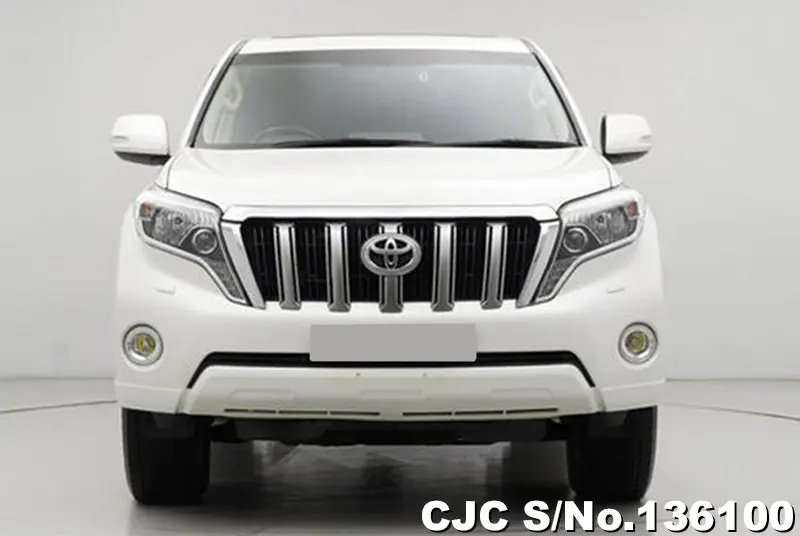 Toyota Land Cruiser Prado in White for Sale Image 4