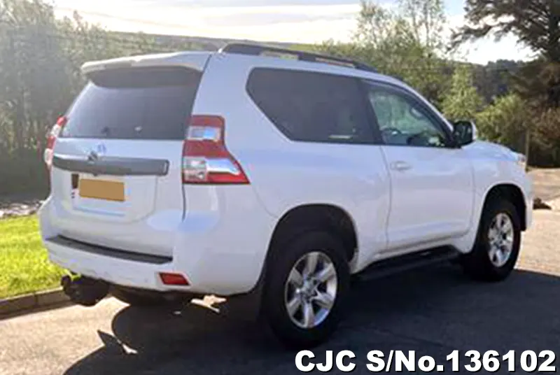 Toyota Land Cruiser Prado in White for Sale Image 2