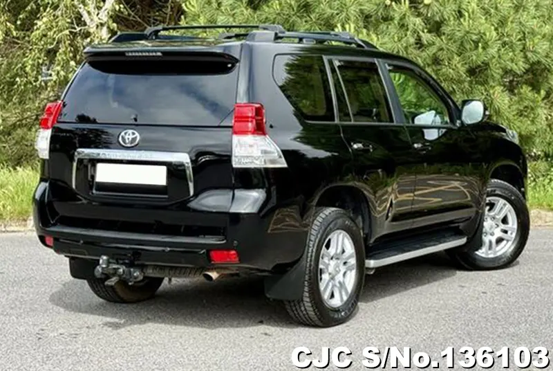 Toyota Land Cruiser Prado in Black for Sale Image 2